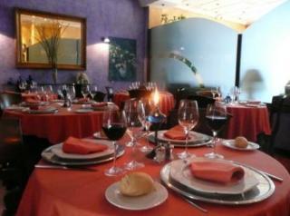 Hotel Tikar 2*